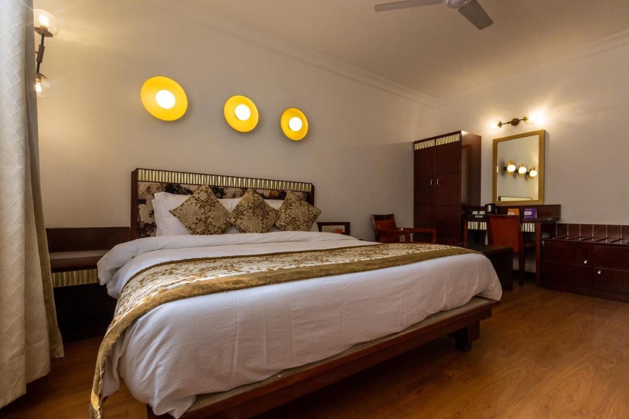 Clubhouse Nami Residency, Ahmedabad Hotell Eksteriør bilde