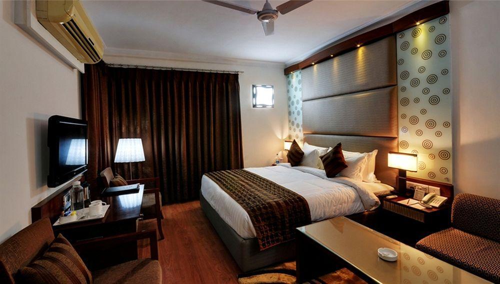 Clubhouse Nami Residency, Ahmedabad Hotell Eksteriør bilde