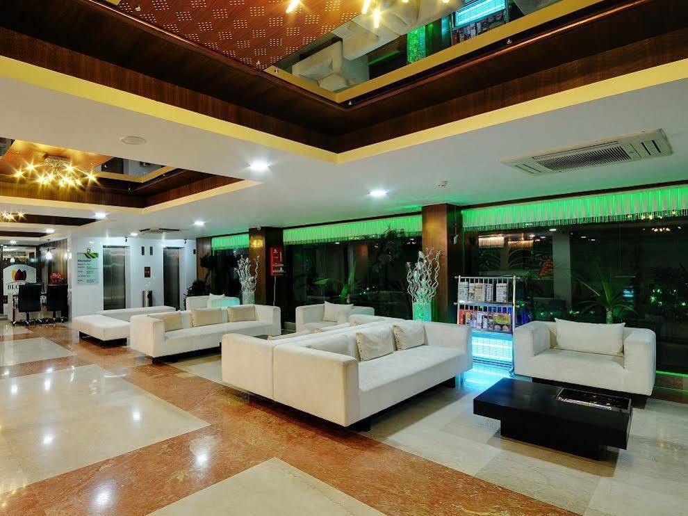 Clubhouse Nami Residency, Ahmedabad Hotell Eksteriør bilde